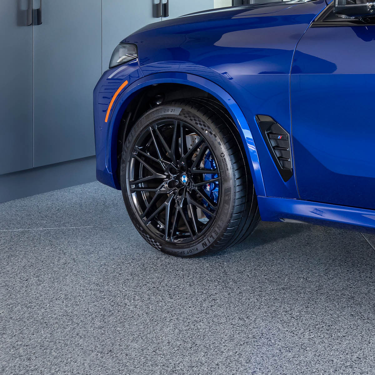 Garage Living — image 2